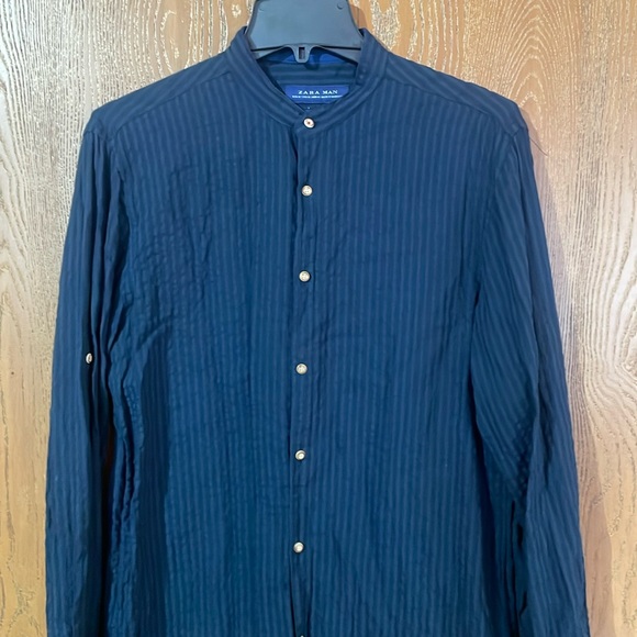 Zara Other - Zara Man - Structure Button Down circle neck